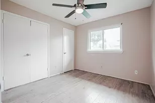 1103 W Brompton Dr, Pearland, TX 77584 - Photo 13