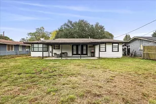 855 Carolina, Bridge City, TX 77611 - Photo 27