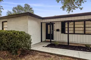 855 Carolina, Bridge City, TX 77611 - Photo 5