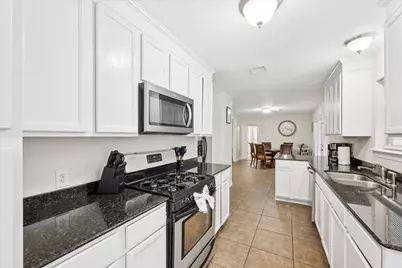855 Carolina, Bridge City, TX 77611 - Photo 17