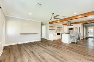 1614 Avenue F, Danbury, TX 77534 - Photo 9