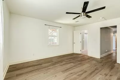 1614 Avenue F, Danbury, TX 77534 - Photo 13