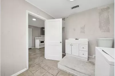 6204 Highway 6, Hitchcock, TX 77563 - Photo 25