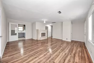 6204 Hwy 6, Hitchcock, TX 77563 - Photo 7