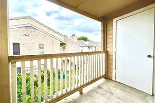 10211 Sugar Branch Dr, Houston, TX 77036 - Photo 13