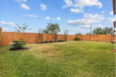 1636 Longwood Glen Lane, Friendswood, TX 77546 - Photo 37