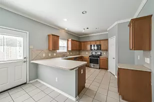 8726 Old Maple Ln, Humble, TX 77338 - Photo 9
