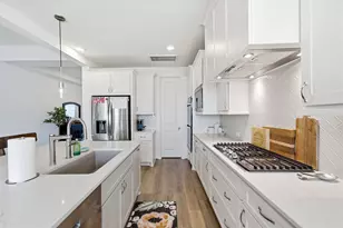 5022 Matador Ln, Iowa Colony, TX 77583 - Photo 9