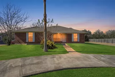 3901 22nd Street N, Texas City, TX 77590 - Photo 3