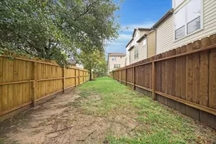 888 Fisher St, Houston, TX 77018 - Photo 27
