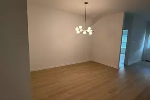 523 Robin St, Angleton, TX 77515 - Photo 7