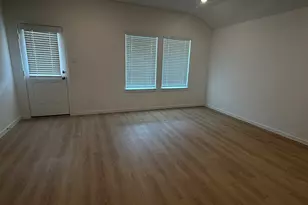 523 Robin St, Angleton, TX 77515 - Photo 17