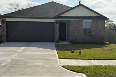 523 Robin Street, Angleton, TX 77515 - Photo 1