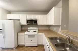 8499 Sands Point Dr, Houston, TX 77036 - Photo 7