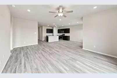 6707 Pebble Bluff Court, Cove, TX 77523 - Photo 17