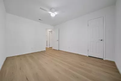 813 E Green Belt Drive, Sugar Land, TX 77498 - Photo 29