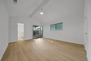 813 E Green Belt Dr, Sugar Land, TX 77498 - Photo 17