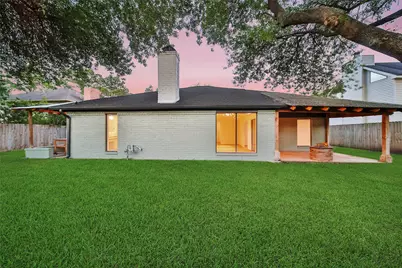 813 E Green Belt Drive, Sugar Land, TX 77498 - Photo 35