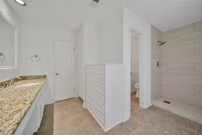 813 E Green Belt Drive, Sugar Land, TX 77498 - Photo 19