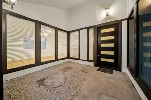 813 E Green Belt Dr, Sugar Land, TX 77498 - Photo 3