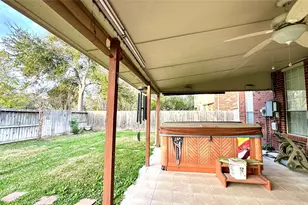 6918 Springcrest Ct, Sugar Land, TX 77479 - Photo 23