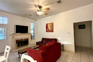 6918 Springcrest Ct, Sugar Land, TX 77479 - Photo 5