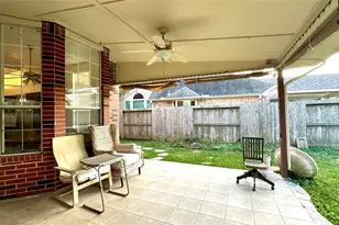 6918 Springcrest Ct, Sugar Land, TX 77479 - Photo 27