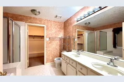 6918 Springcrest Court, Sugar Land, TX 77479 - Photo 17