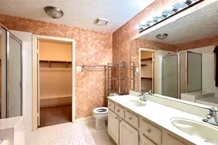 6918 Springcrest Ct, Sugar Land, TX 77479 - Photo 17