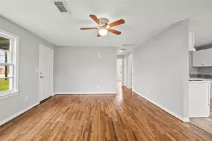 234 E Texas St, Brazoria, TX 77422 - Photo 5