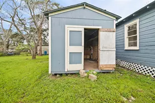 234 E Texas St, Brazoria, TX 77422 - Photo 19