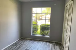 16619 La Gloria Dr, Houston, TX 77083 - Photo 5