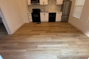 1118 Wyoming St, San Antonio, TX 78203 - Photo 3