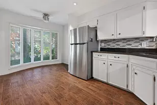 5530 Holly St, Houston, TX 77081 - Photo 7