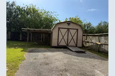 415 12th, San Leon, TX 77539 - Photo 5