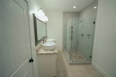 5105 Chapman Street, Houston, TX 77009 - Photo 15