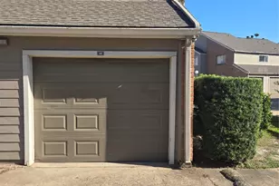 6701 Sands Point Dr, Houston, TX 77074 - Photo 11