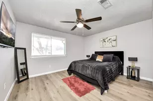 5825 Village Forest Ct, Houston, TX 77092 - Photo 13