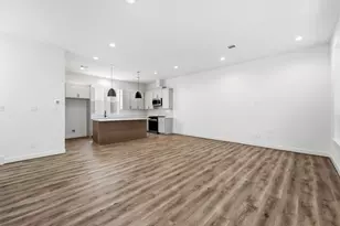 4834 Pinemont Dr, Houston, TX 77092 - Photo 9