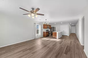 1878 Brushy Cedar Dr, Conroe, TX 77301 - Photo 9