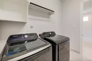 1517 Canter Bayou Way, Houston, TX 77043 - Photo 9