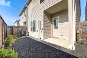 1517 Canter Bayou Way, Houston, TX 77043 - Photo 23