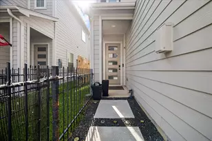 1193 W Tidwell Rd, Houston, TX 77091 - Photo 3