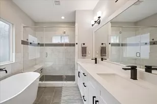 1193 W Tidwell Rd, Houston, TX 77091 - Photo 15