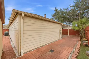 8819 Kindlewood Dr, Houston, TX 77099 - Photo 29