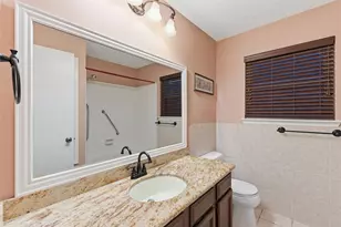 8819 Kindlewood Dr, Houston, TX 77099 - Photo 21