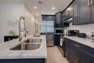 5122 Southwind St, Houston, TX 77033 - Photo 11