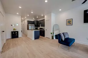 5122 Southwind St, Houston, TX 77033 - Photo 5