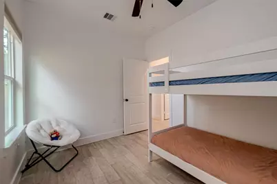 5122 Southwind Street #A, Houston, TX 77033 - Photo 17