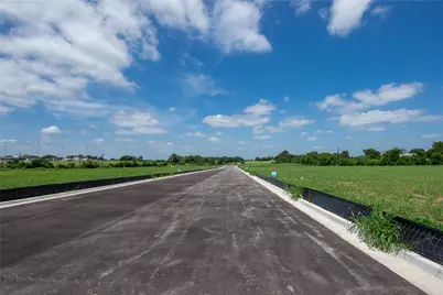 512 Trend View Drive, Weimar, TX 78962 - Photo 5